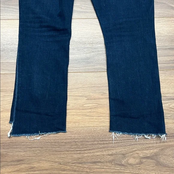 Mother The Insider Crop Step Fray Jeans in Movin On Up Size 31 - Picture 15 of 16